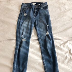 H&M distressed skinny jeans